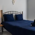 Strip Apartmán *